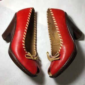 Born Shoe Women 7 Red Peep Toe Heel Leather Pump